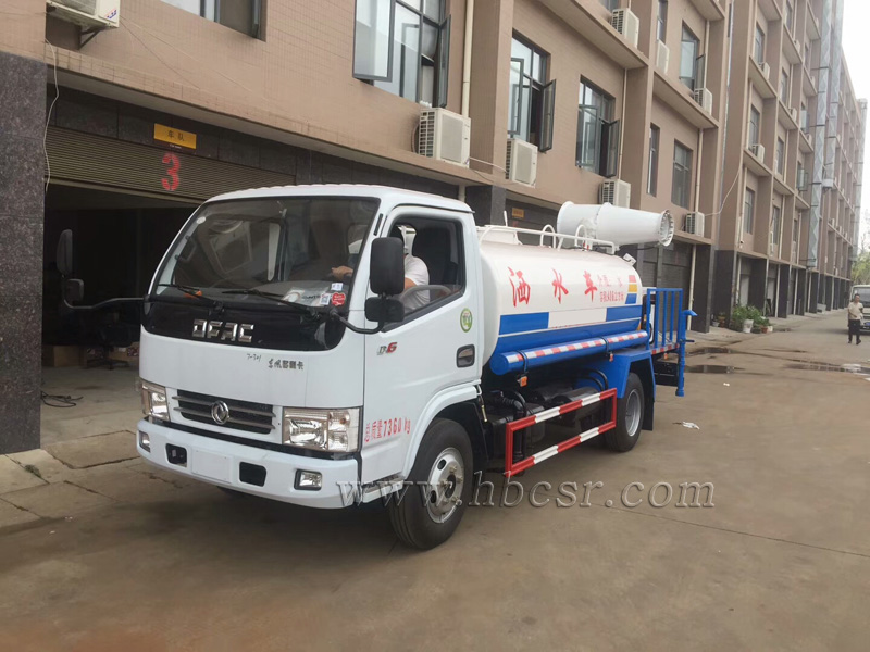 東風(fēng)小多利卡5方抑塵車(chē)